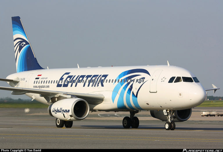 Egypt Air-maskin sendte ut nødsignal